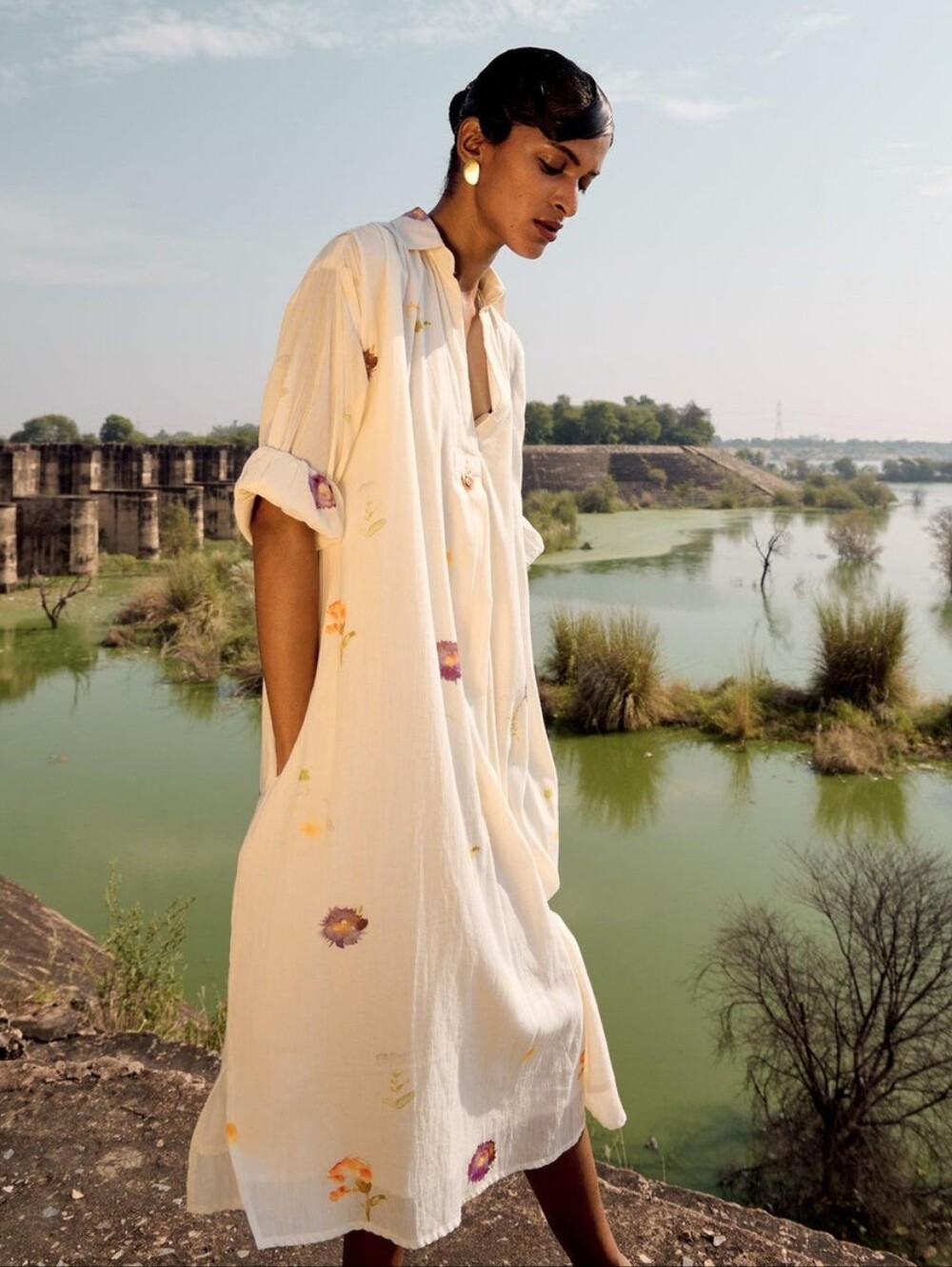 Khara Kapas Soft Mul Cotton Dove Dress - Picture 4 of 5